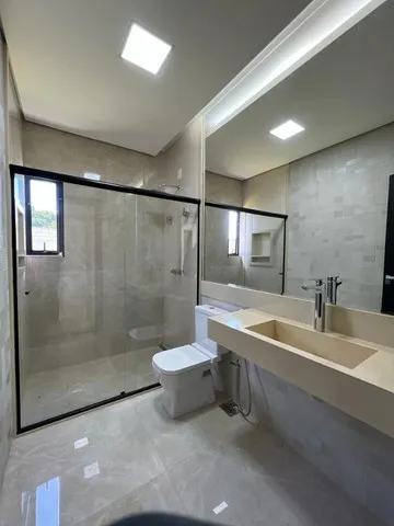 casa a venda na quadra 05 park way 11.webp